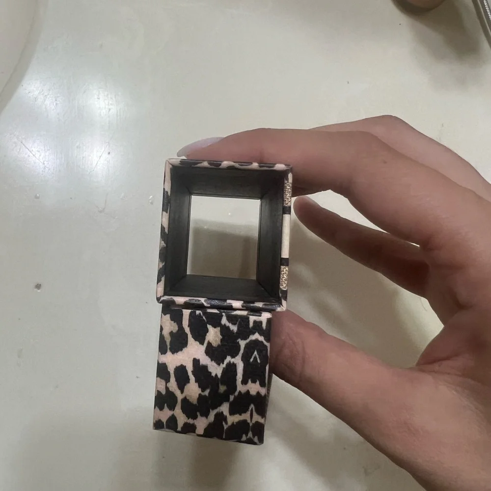 Dior limited edition lipstick holder - Picture 5 of 6